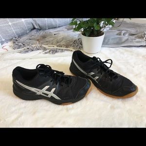 ASIC volleyball/court shoes